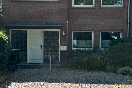 Haus Meerbusch Kierst - 5.5 Zimmer, 135 m&sup2;, 1.749&euro; | Angebot:26358631
