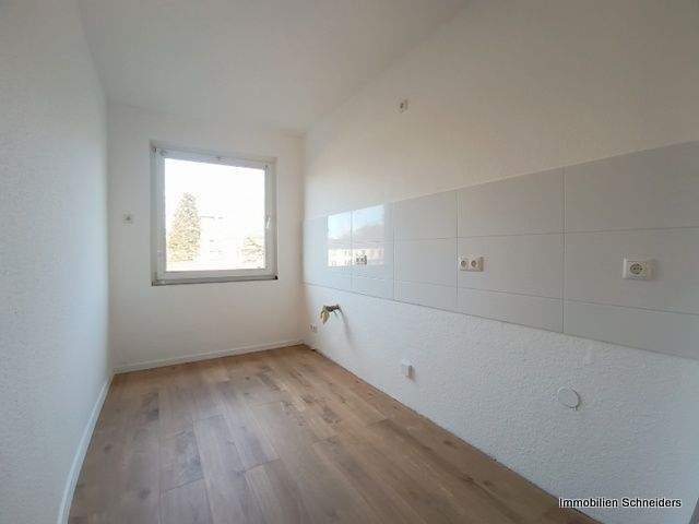 Etagenwohnung Duisburg Untermeiderich - 2 Zimmer, 61 m&sup2;, 500&euro; | Angebot:26359037