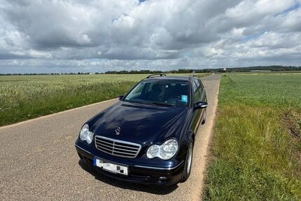 Mercedes-Benz C 230 224.500 km 2.500 &euro; Kerken 47647