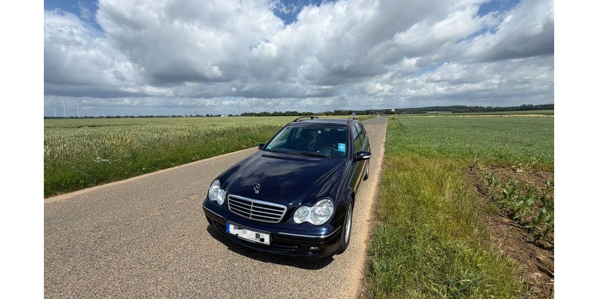 Mercedes-Benz C 230 224.500 km 2.500 &euro; Kerken 47647