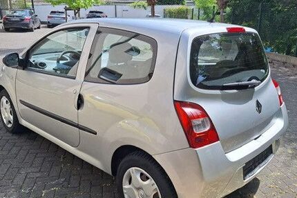 Renault Twingo 37.880 km 3.690 &euro; Mülheim 45468
