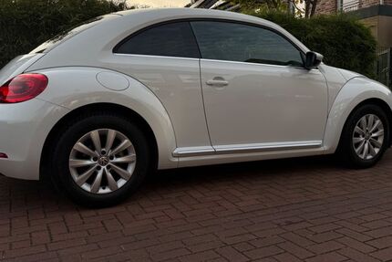 VW Beetle 71.369 km 12.600 € Duisburg 47228