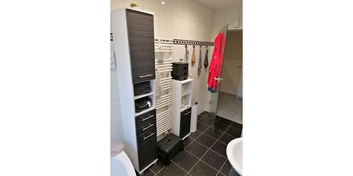 Etagenwohnung Dinslaken Hiesfeld - 4.5 Zimmer, 93 m&sup2;, 215.000&euro; | Angebot:26942650