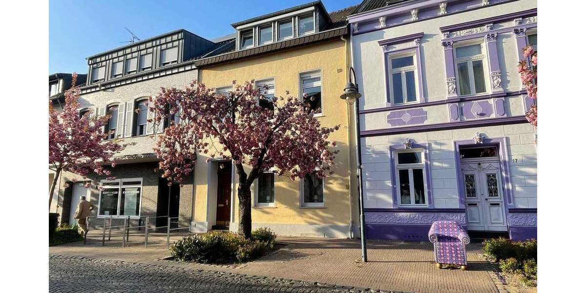 Einfamilienhaus Meerbusch - 7 Zimmer, 227 m&sup2;, 2.200&euro; | Angebot:25245980