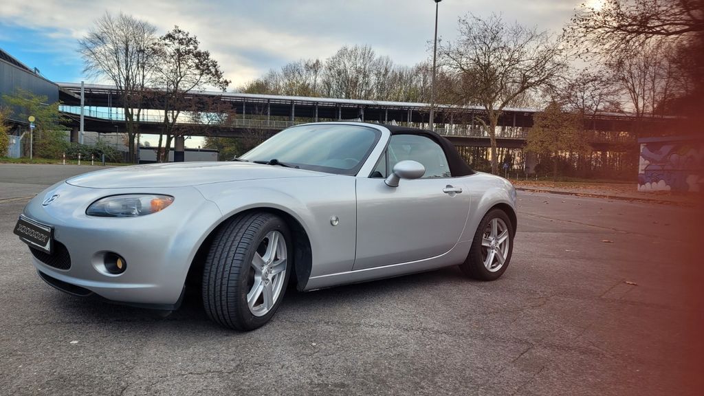 Mazda MX-5 124.600 km 8.800 &euro; Gelsenkirchen 45894