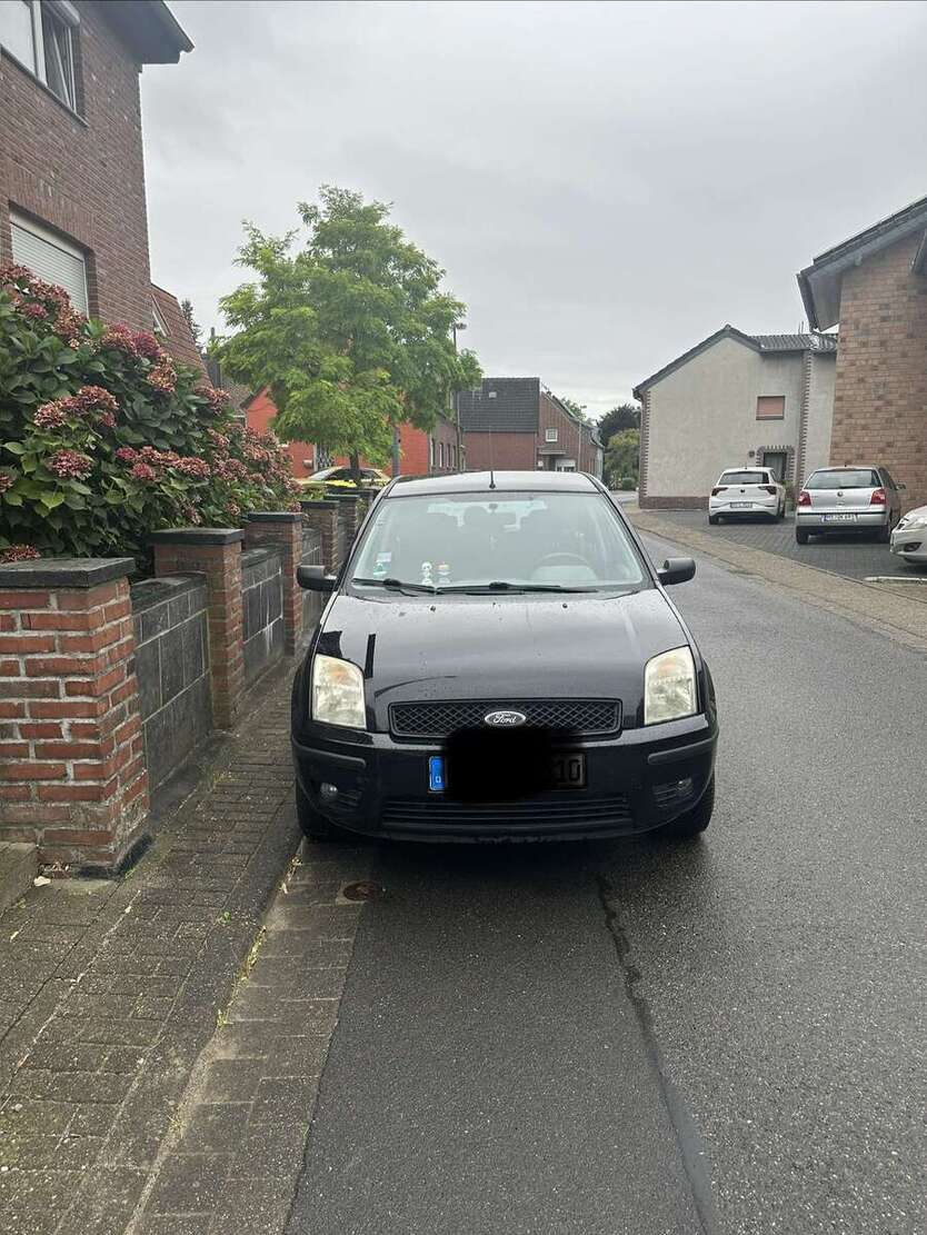 Ford Fusion 163.000 km 2.990 € Mönchengladbach 41061