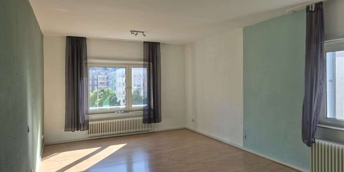 Etagenwohnung Düsseldorf Oberbilk - 2 Zimmer, 70 m&sup2;, 820&euro; | Angebot:26888224