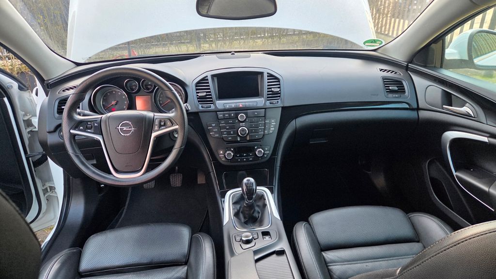 Opel Insignia 108.000 km 6.999 &euro; Moers 47441