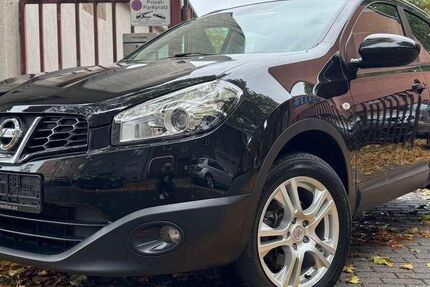 Nissan Qashqai 92.000 km 8.490 &euro; Duisburg 47166