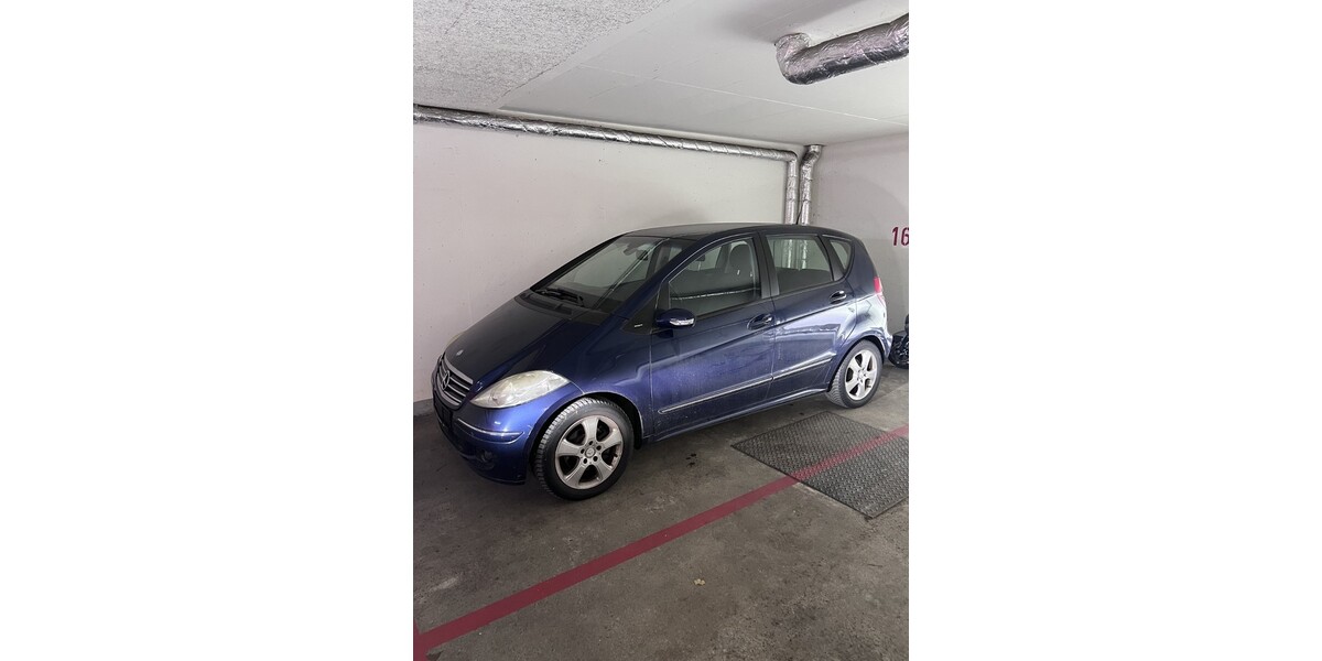 Mercedes-Benz A-Klasse 238.888 km 2.299 &euro; Düsseldorf 40213