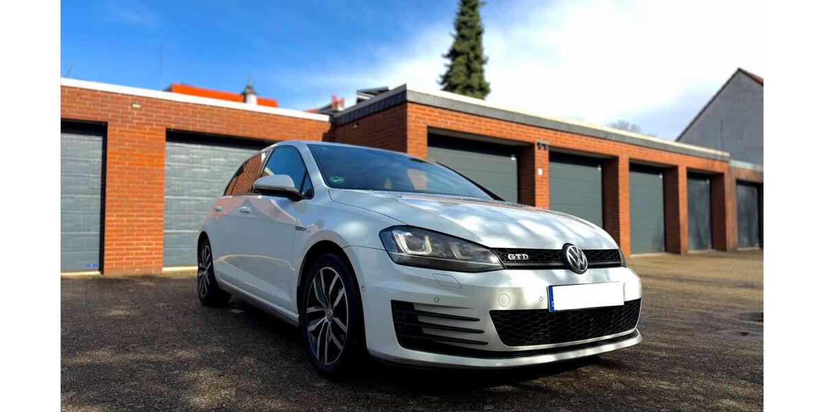 VW Golf 243.000 km 9.500 &euro; Moers 47198