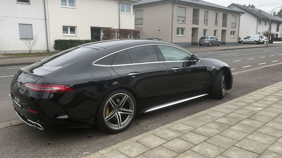 Mercedes-Benz AMG GT S 84.000 km 76.000 € Mönchengladbach 41236