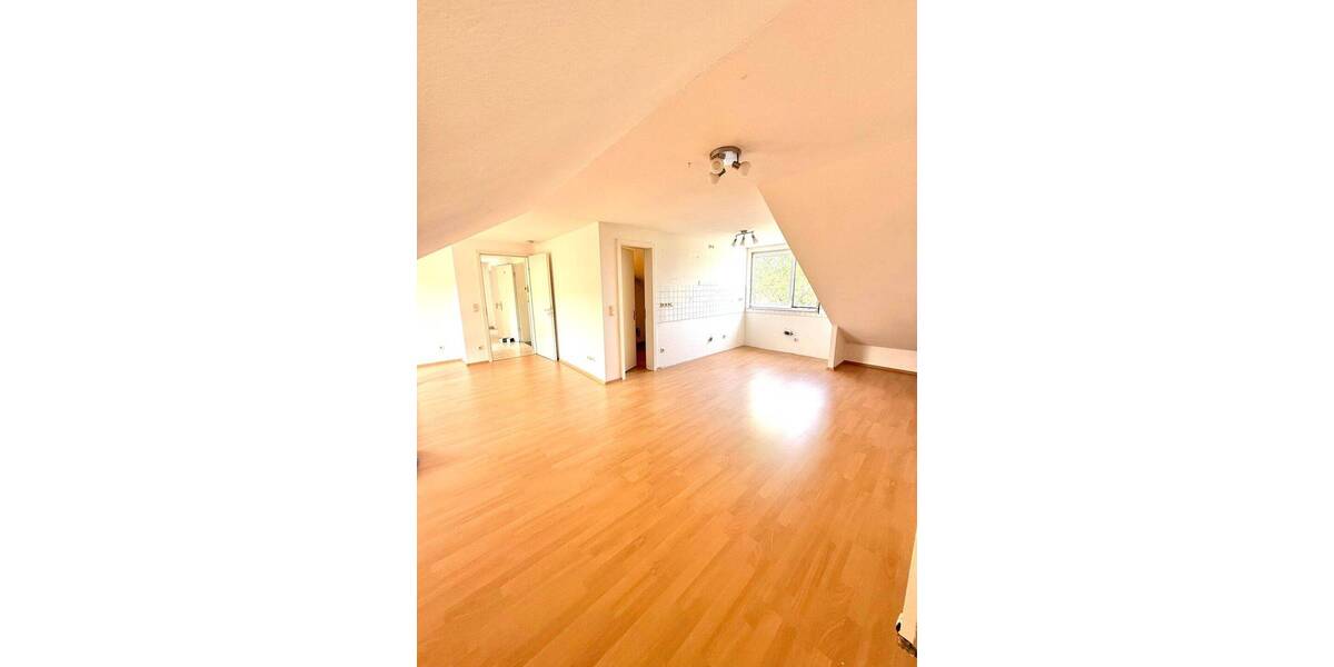 Etagenwohnung Duisburg Friemersheim - 3 Zimmer, 80 m&sup2;, 660&euro; | Angebot:26893225