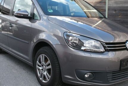 VW Touran 233.862 km 4.999 € Viersen 41747