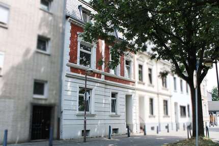 Haus Duisburg Mittelmeiderich - 10 Zimmer, 203 m&sup2;, 270.000&euro; | Angebot:27146113