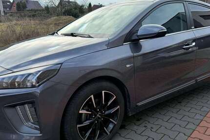 Hyundai IONIQ 49.337 km 16.950 &euro; Issum 47661