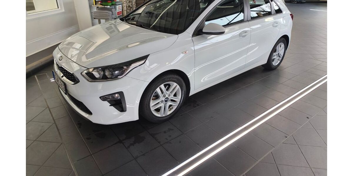 Kia ceed / Ceed 93.000 km 11.000 &euro; Krefeld 47802