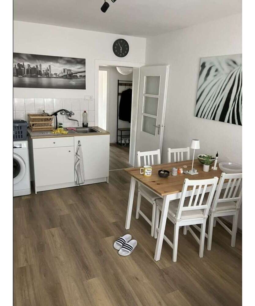 Wohnung zum Mieten in Duisburg 370 € 37.09 m²