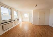 Wohnung zum Mieten in Krefeld 297 € 27 m²