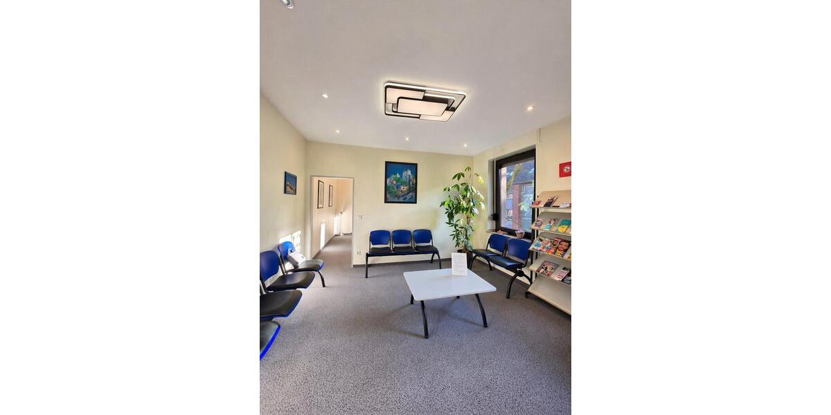 Etagenwohnung Krefeld Dießem - 7 Zimmer, 107 m&sup2;, 950&euro; | Angebot:26253482