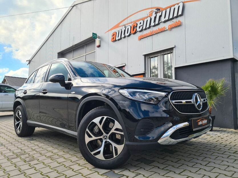 Mercedes-Benz GLC 300 12.199 km 58.890 € Mönchengladbach 41238