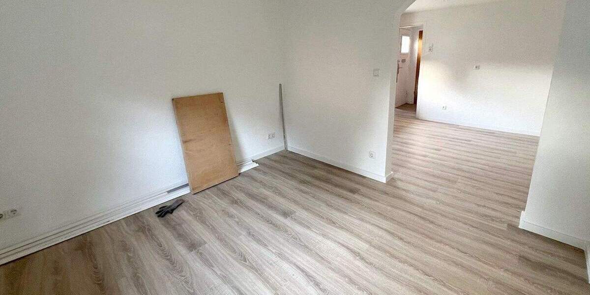 Mehrfamilienhaus, Wohnhaus Bottrop Eigen - 7 Zimmer, 94 m&sup2;, 195.000&euro; | Angebot:24834614