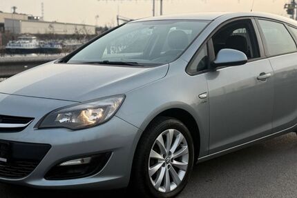 Opel Astra 193.631 km 3.799 &euro; Duisburg 47138