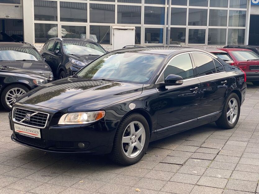 Volvo S80 378.750 km 3.333 € Düsseldorf 40233