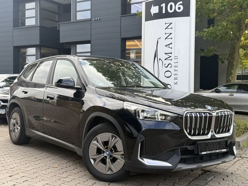BMW iX1 46.570 km 34.900 € Krefeld 47805