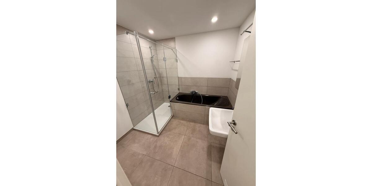Etagenwohnung Duisburg Rheinhausen - 3.5 Zimmer, 88 m&sup2;, 235.000&euro; | Angebot:26825628