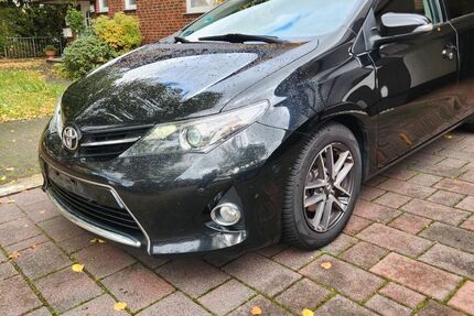 Toyota Auris 199.000 km 5.900 € Dorsten 46286