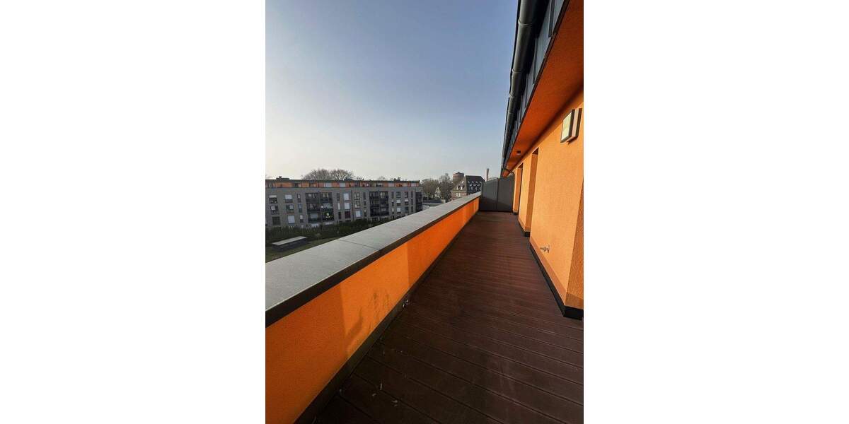 Terrassenwohnung Krefeld Stadtmitte - 4 Zimmer, 132 m&sup2;, 1.500&euro; | Angebot:25547362