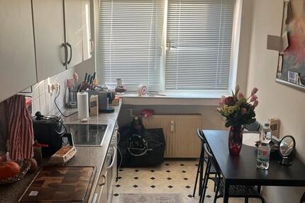 Wohnung Düsseldorf Pempelfort - 2 Zimmer, 60 m&sup2;, 760&euro; | Angebot:25257688