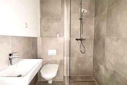 Wohnung Düsseldorf Derendorf - 2 Zimmer, 51 m&sup2;, 1.100&euro; | Angebot:26944696