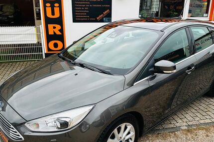 Ford Focus 118.660 km 10.480 € Moers 47445