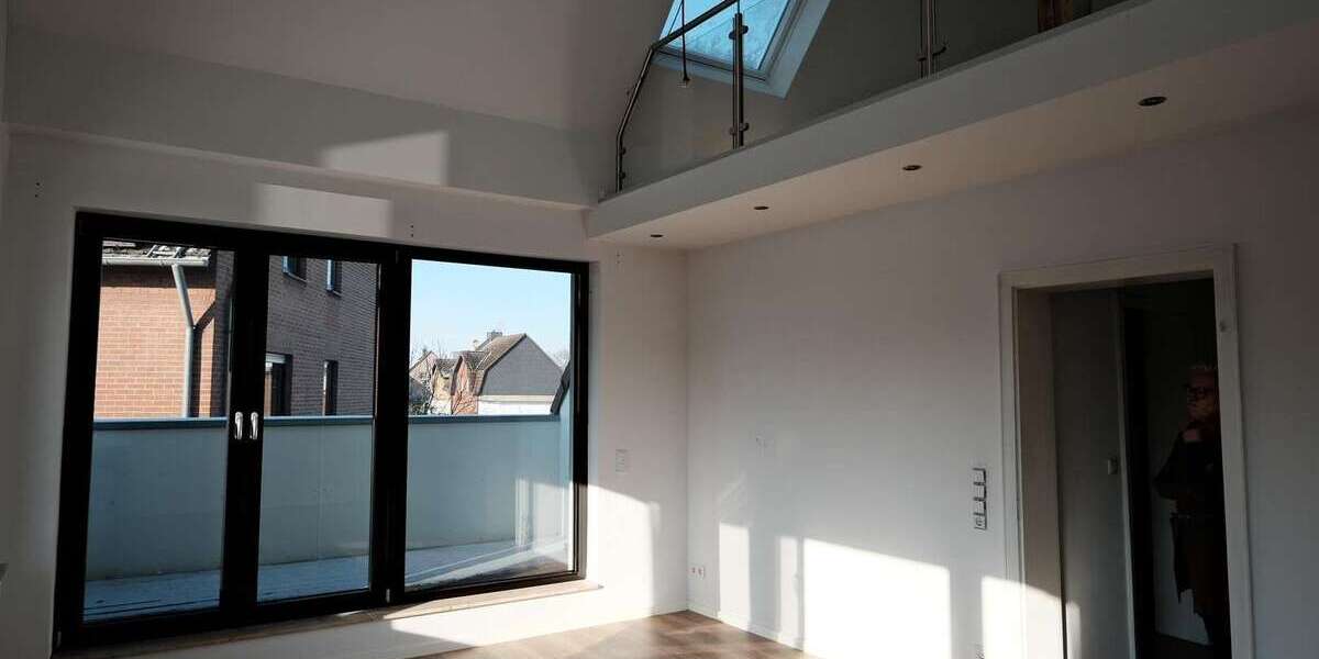 Etagenwohnung Moers Hochstraß - 4 Zimmer, 120 m&sup2;, 1.150&euro; | Angebot:25661707