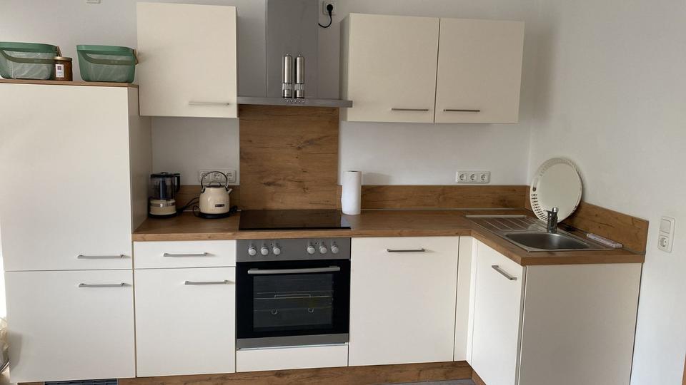 Dachgeschoßwohnung Gelsenkirchen Gelsenkirchen-Mitte - 3 Zimmer, 90 m&sup2;, 700&euro; | Angebot:24826571