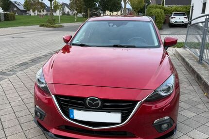 Mazda 3 145.000 km 11.399 € Viersen 41748