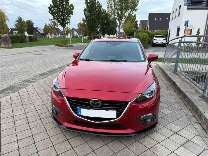 Mazda 3 145.000 km 11.399 € Viersen 41748