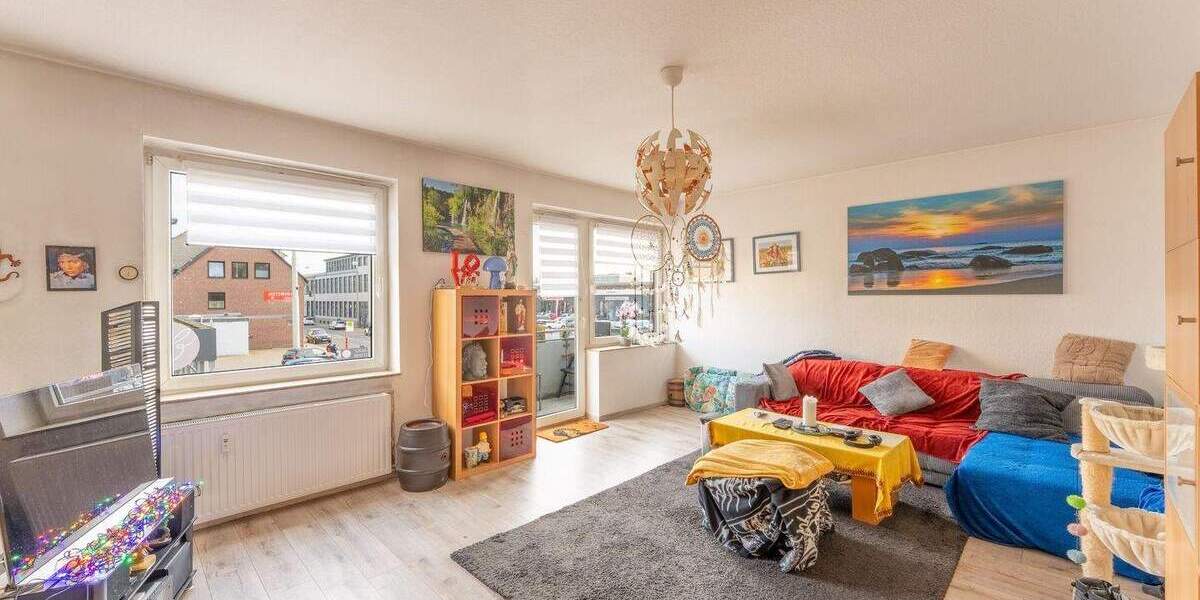 Etagenwohnung Krefeld Kempener Feld/Baakeshof - 6 Zimmer, 188 m&sup2;, 299.000&euro; | Angebot:25736351