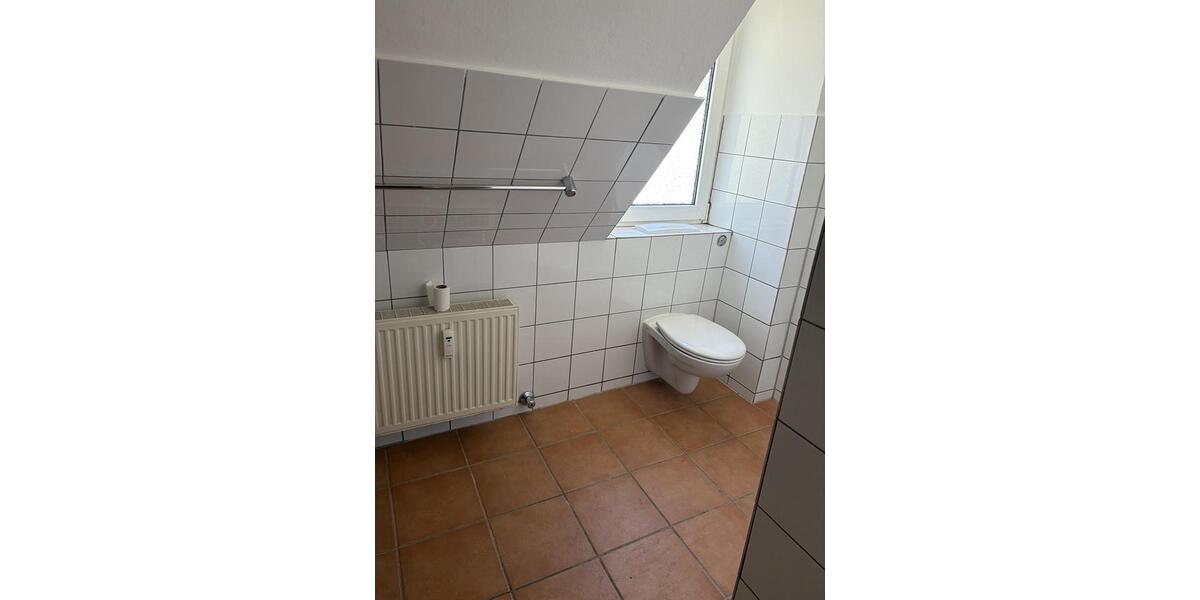 Dachgeschoßwohnung Duisburg - 2 Zimmer, 47 m&sup2;, 470&euro; | Angebot:26427157