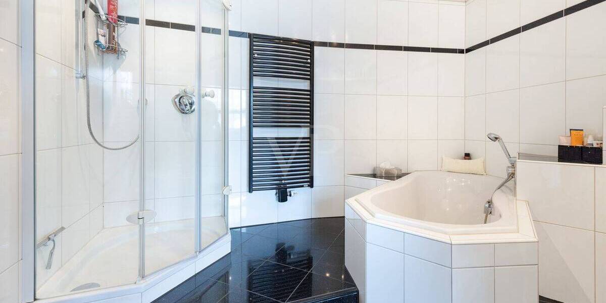 Sonnenverwöhntes Zuhause mit Stil, Sauna und großzügigem Garten 5 zimmer