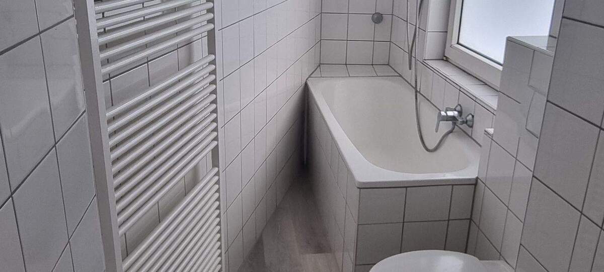 ELEGANTE + RENOVIERTE 2-ZIMMER-WOHNUNG in DÜSSELDORF - FRIEDRICHSTADT 2 zimmer