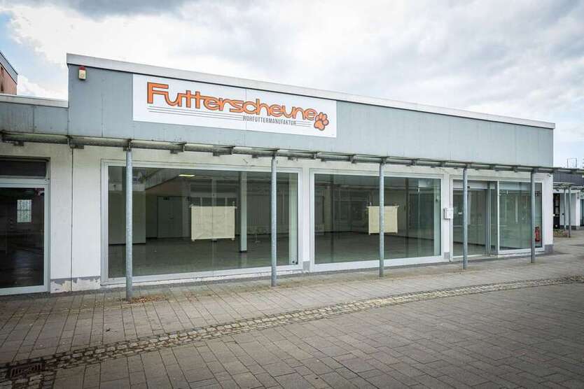 Einzelhandel in Velbert 4.032 € 430 m²