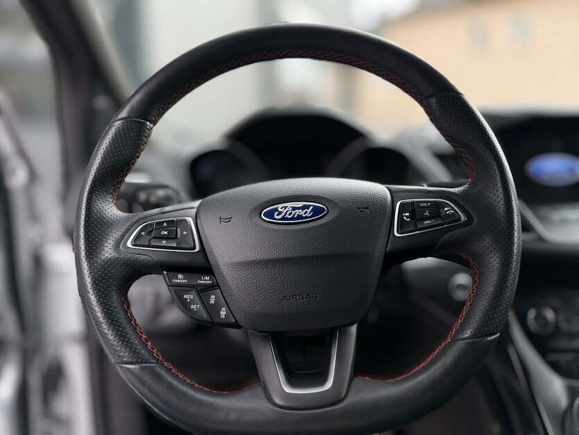 Kuga ST-Line KeylessGO Kamera