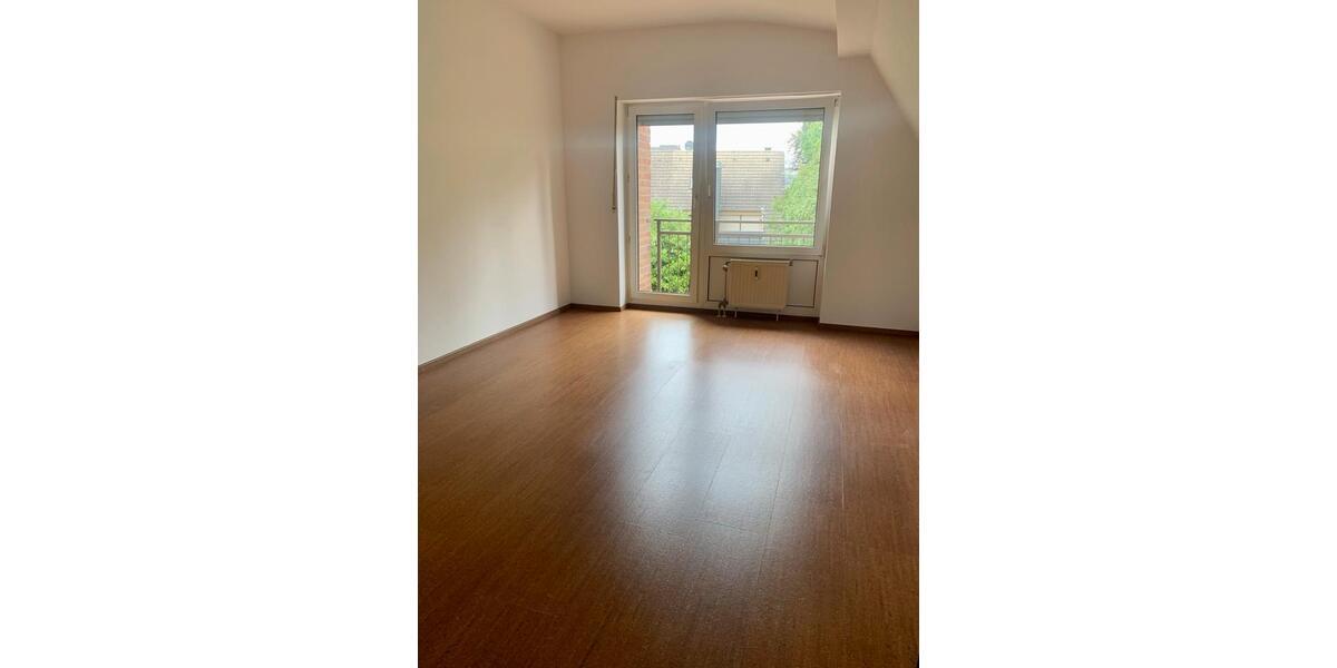 Dachgeschoßwohnung Neuss Augustinusviertel - 2 Zimmer, 66 m&sup2;, 220.000&euro; | Angebot:24378865