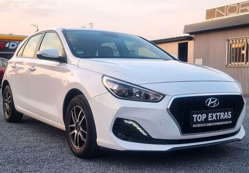 i30