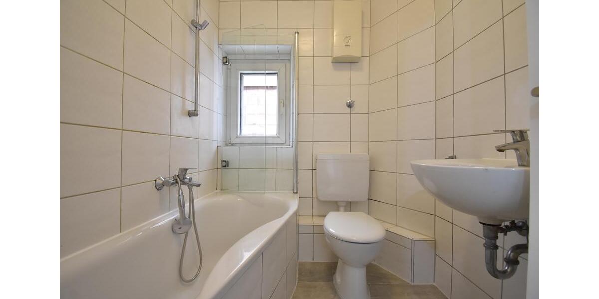 Erdgeschoßwohnung Duisburg Angerhausen - 2.5 Zimmer, 75 m&sup2;, 895&euro; | Angebot:26235370