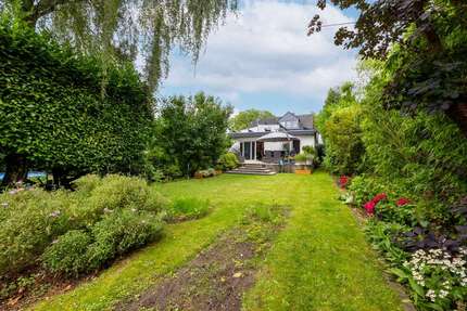 Haus Kaarst - 8 Zimmer, 232 m&sup2;, 589.999&euro; | Angebot:25537292