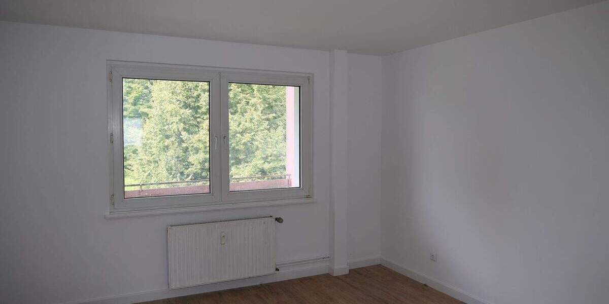 Etagenwohnung Duisburg Wedau - 3 Zimmer, 66 m&sup2;, 650&euro; | Angebot:24905354